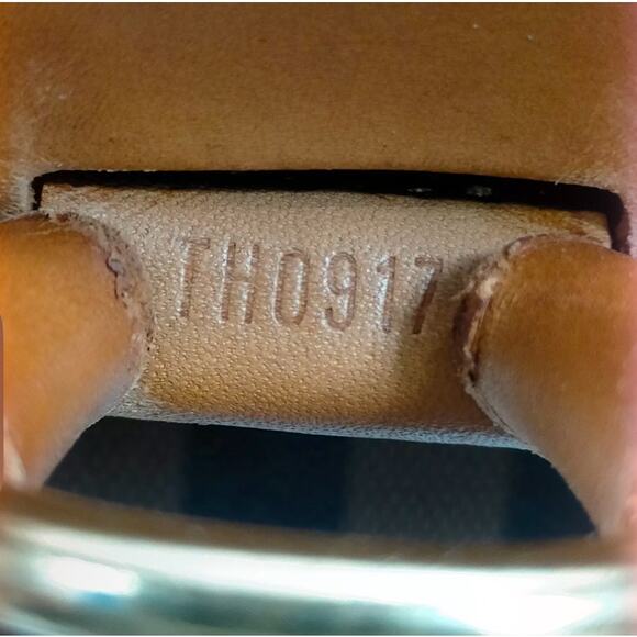 Louis Vuitton Brown and Tan Checkered Shoulder Bag - Picture 9 of 9